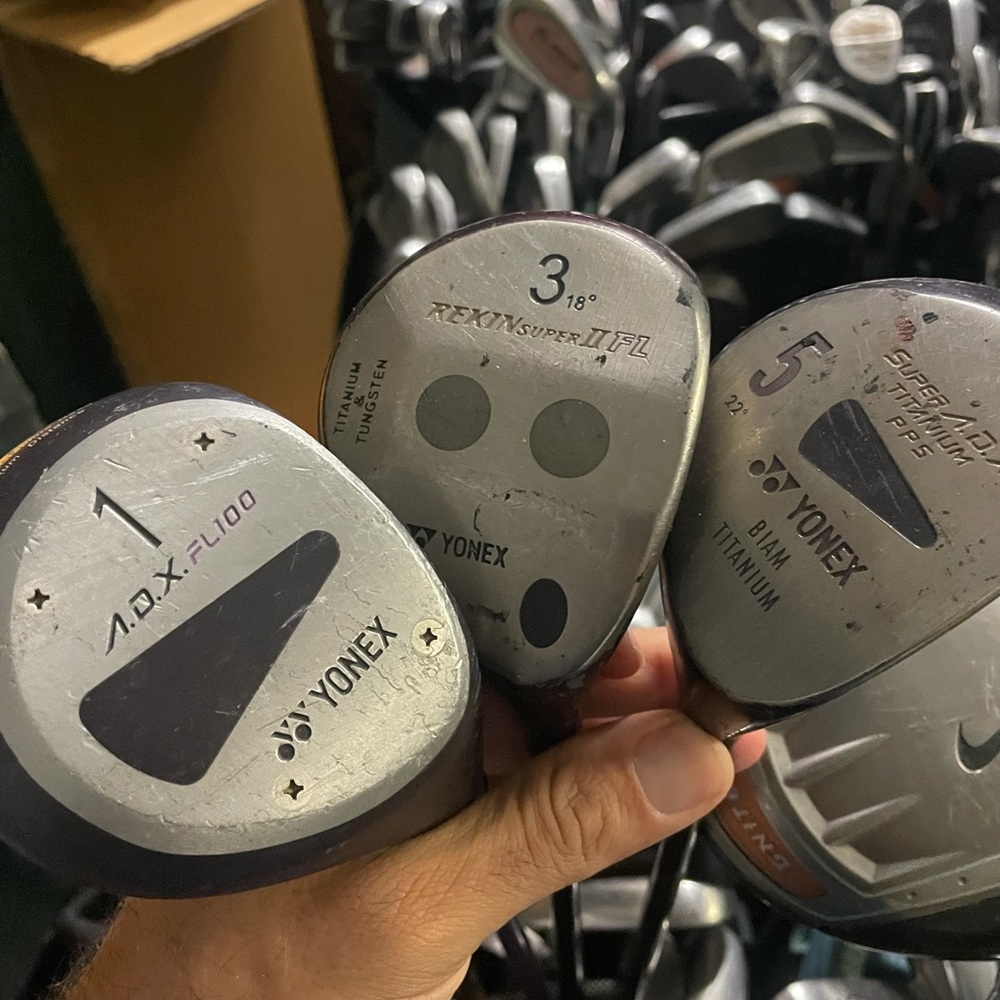 Golf clubs Yonex Wood 1/3/5
In right Handed